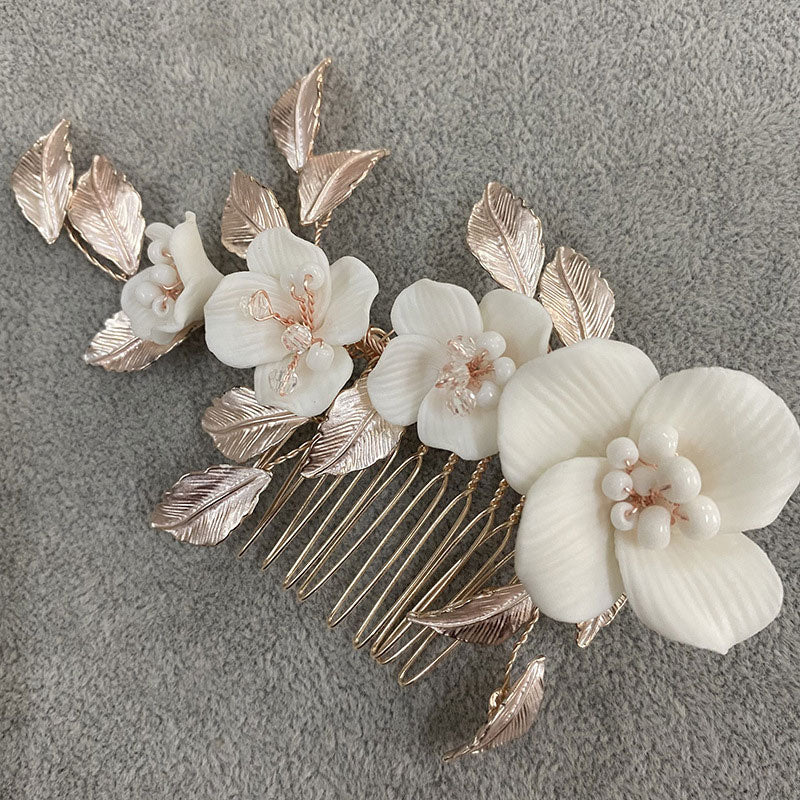 Alloy Ceramic Flower Bridal Wedding Hair Comb - IMALLURE  display picture 1