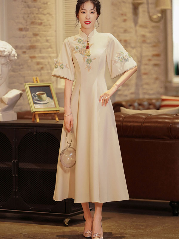 Embroidered Fit and Flare Qi Pao Cheongsam Dress with Bell Sleeve S Embroidered Fit and Flare Qi Pao Cheongsam Dress with Bell Sleeve S