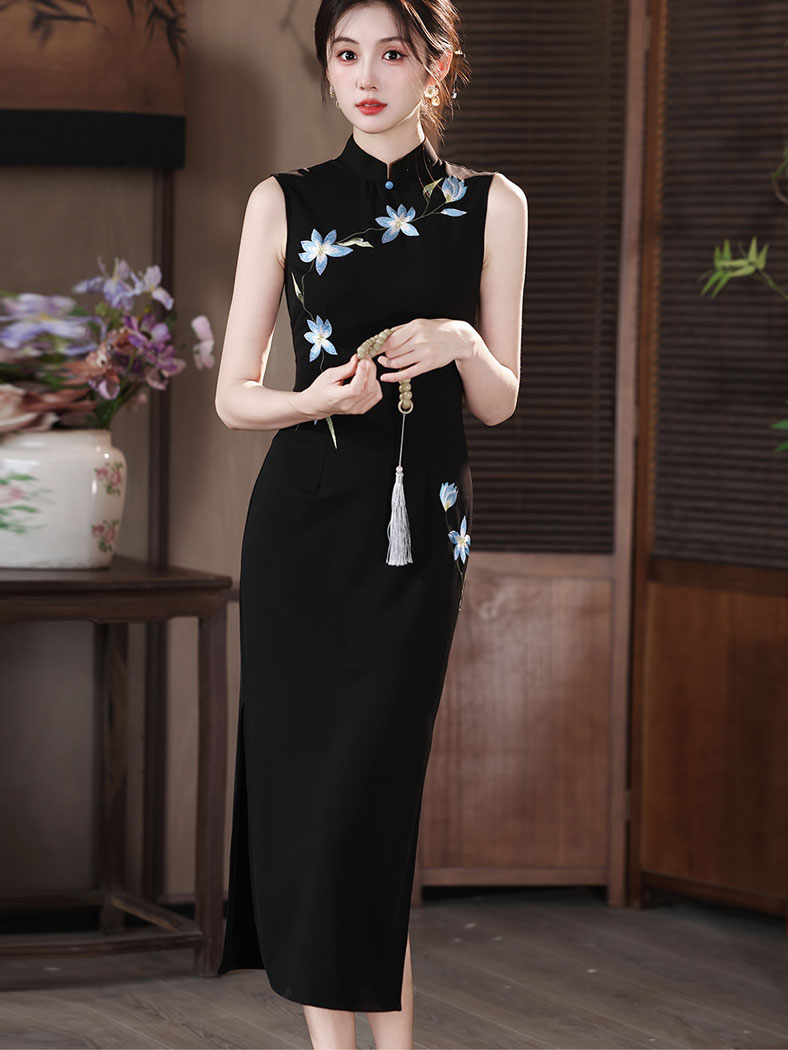 Black Embroidered Floral Cheongsam Qipao Dress