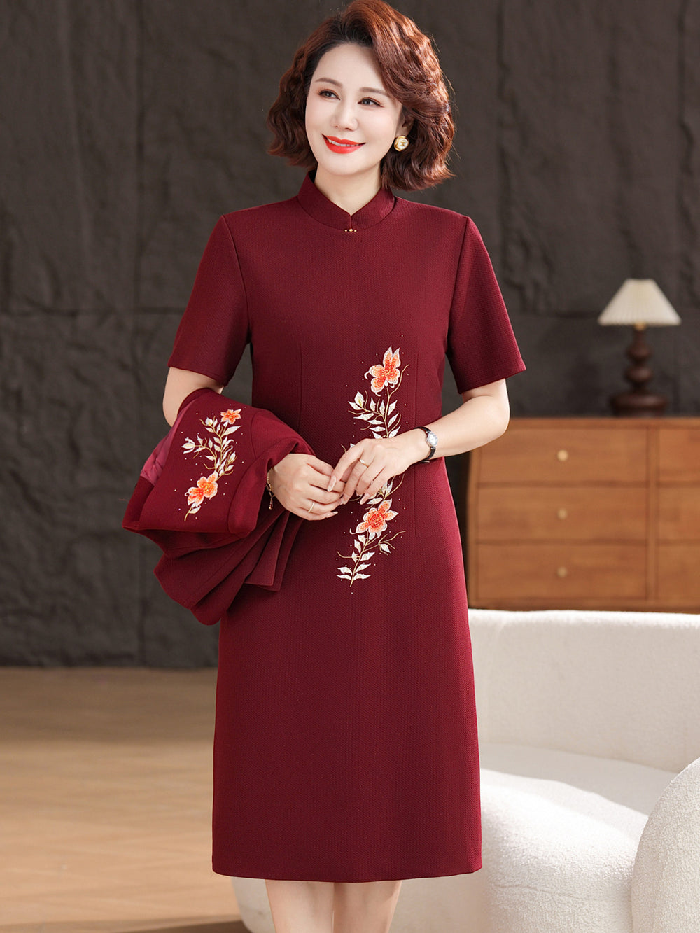 2 Pieces Burgundy Embroidered Mothers Cheongsam Dress & Jacket