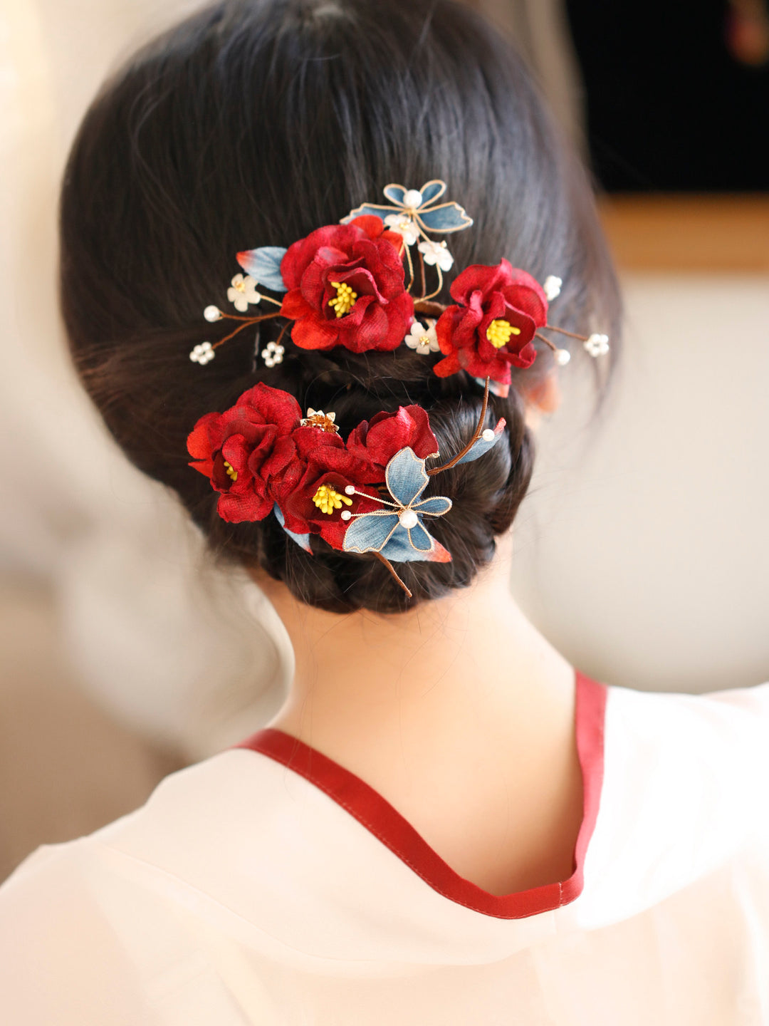 Two Pieces Burgundy Fabrics Butterfly Flowers Hair Comb Pins