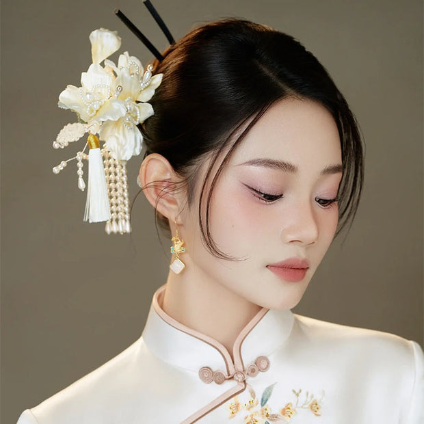 2 Pcs White Pearls Tassels Flower Wedding Hair Pins & Earrings