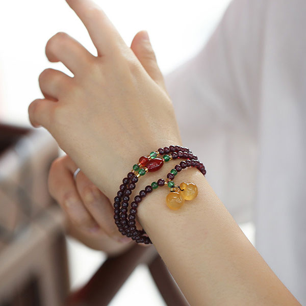 Red Garnet Beads Calabash Apple Pendant Woman Bracelets
