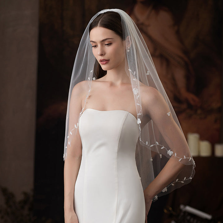 One Tier Wedding Petals Edge Bridal Veil With Comb