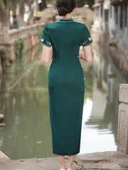 2023 Green Embroidered Mothers Maxi Cheongsam Qipao Dress