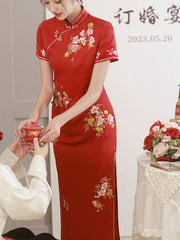 2023 Red Embroidered Bride Wedding Cheongsam Qipao Dress
