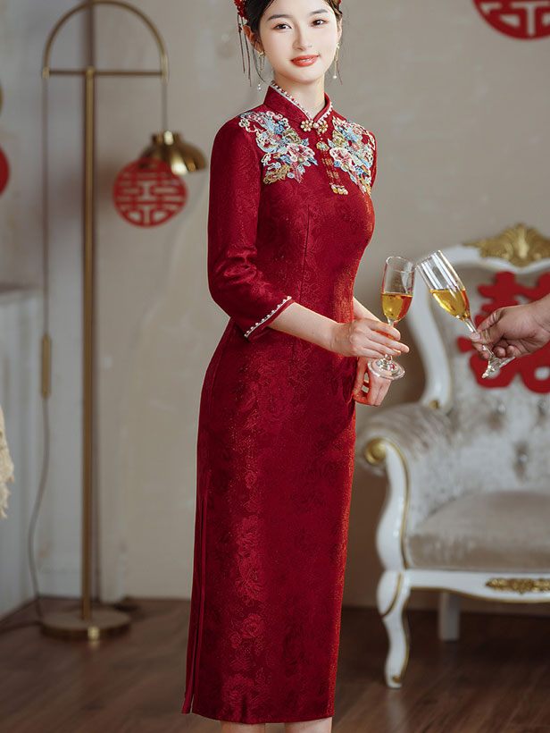 Red Embroidered Winter Bride Wedding Cheongsam Qipao Dress