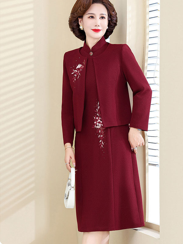 2 Pics Winter Red Mothers Embroidered Cheongsam Dress & Jacket