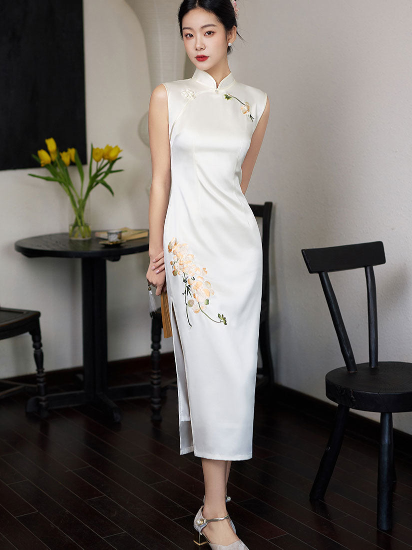 White Embroidered Long Cheongsam Qipao Dress
