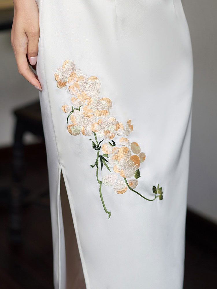 White Embroidered Long Cheongsam Qipao Dress