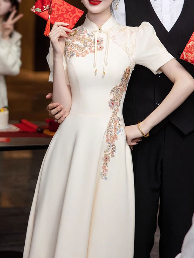 Champagne Appliques A-Line Maix Wedding Qipao Cheongsam Gown