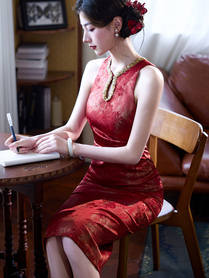 Red Keyhole Halter Long Bridal Cheongsam Qipao Dress