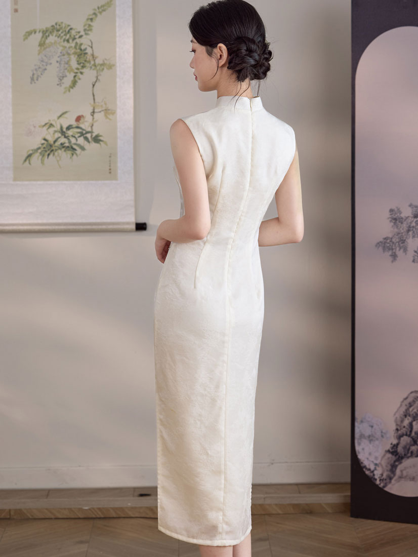 White Embroidered Sleeveless Cheongsam Qipao Dress