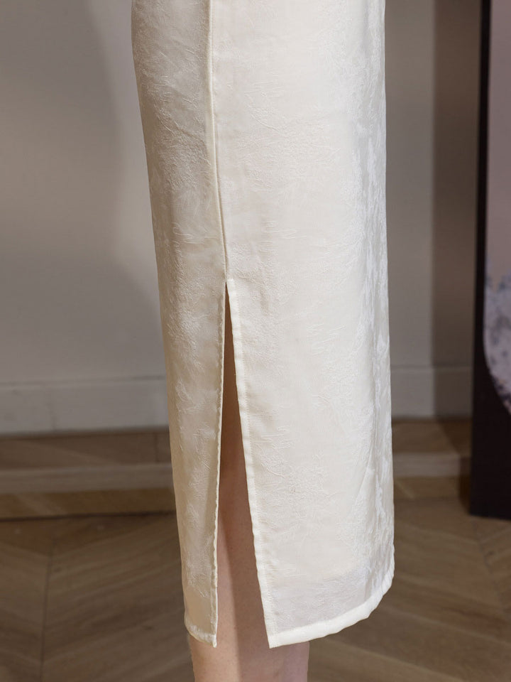 White Embroidered Sleeveless Cheongsam Qipao Dress