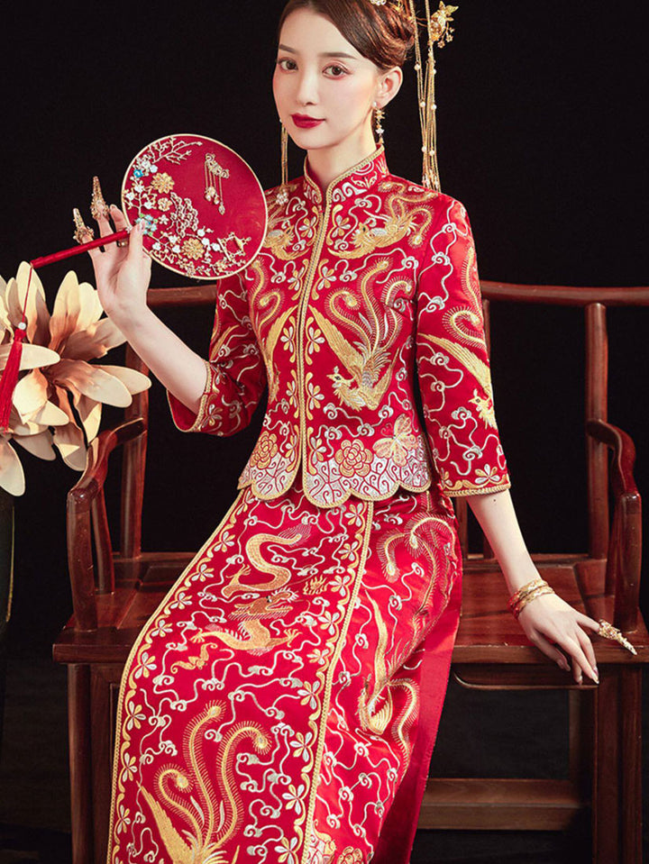 Traditional Chinese Wedding Qun Kwa with Embroidered Dragon Phoenix
