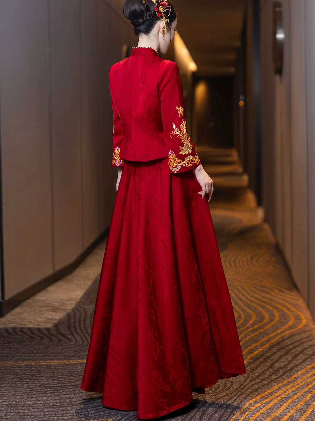 Two-Piece Chinese Wedding Bridal Embroidered Wedding Xiu He Outfit