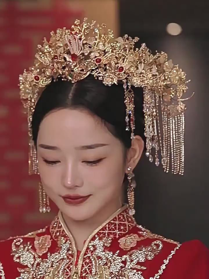 Vintage Gold Tone Tassels Bridal Hair Crown Pins & Earrings