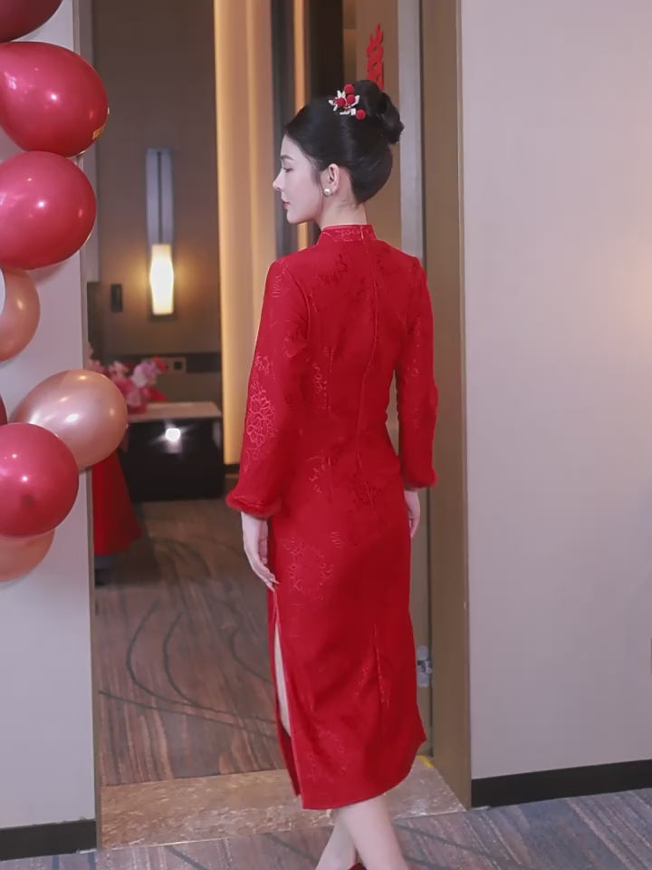 Red Fleece Long Sleeve Winter Wedding Bridal Cheongsam Qipao Dress