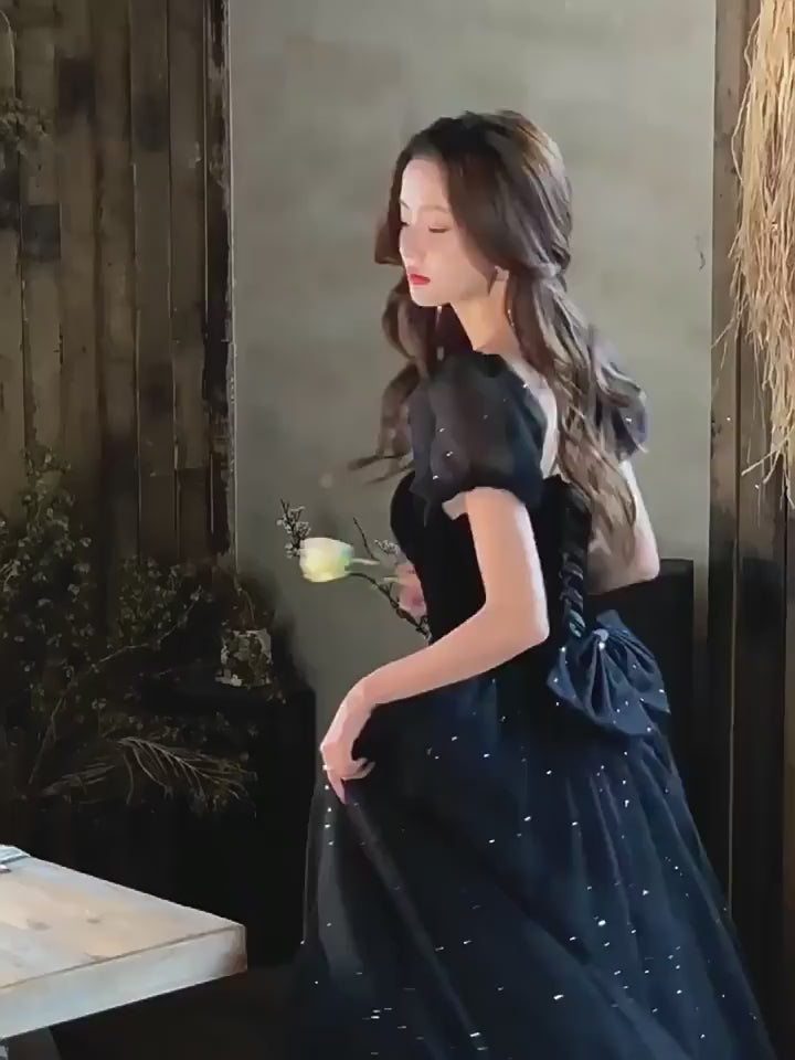 Red Black Shimmer Bow A-Line Tulle Wedding Party Dress