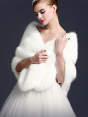 Woman Faux Fur Winter Wedding Bride Wraps Shawls