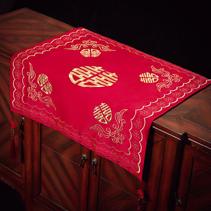 Red Vintage Embroidered Chinese Wedding Bride Veil