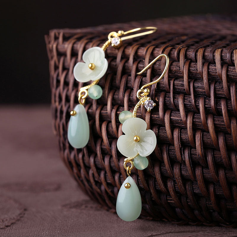 Green Jade Petals Drop Dangle Pierced Clip On Earrings