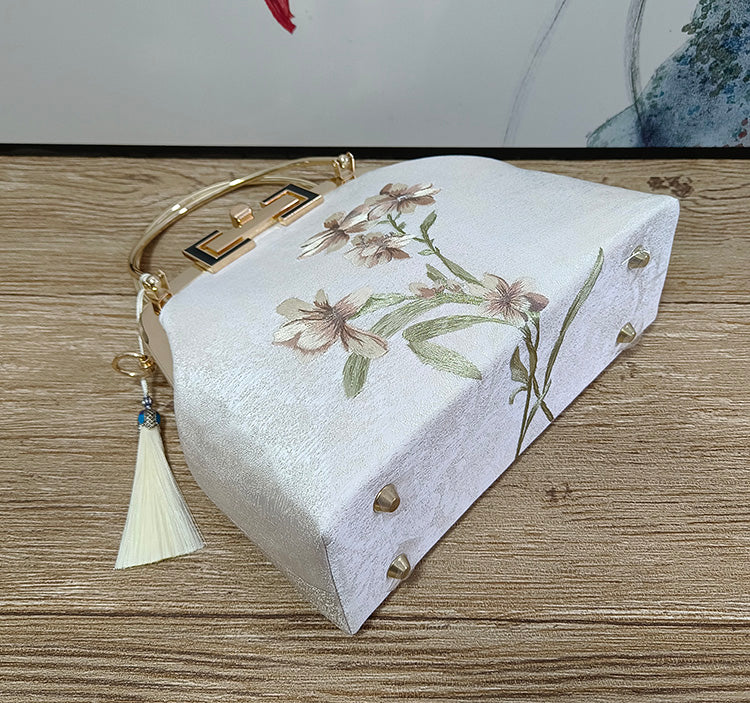 Vintage Handmade Embroidered Chain Handle Clutch Handbag