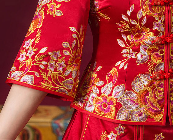 Red Embroidered Chinese Wedding Bridal Xiu He Fu - IMALLURE S Red Embroidered Chinese Wedding Bridal Xiu He Fu - IMALLURE S