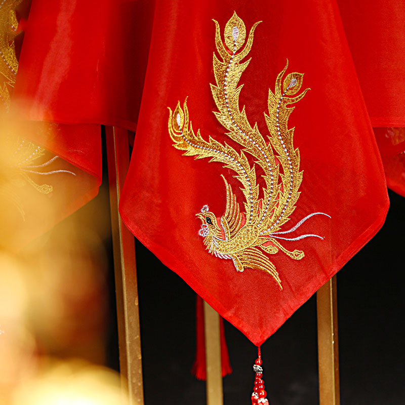 Red Vintage Embroidered Phoenix Chinese Wedding Bridal Veil