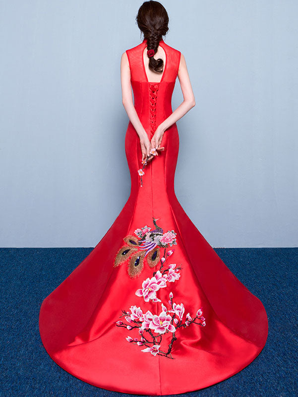 Red Embroidered Wedding Qipao / Cheongsam Dress with Fishtail Train