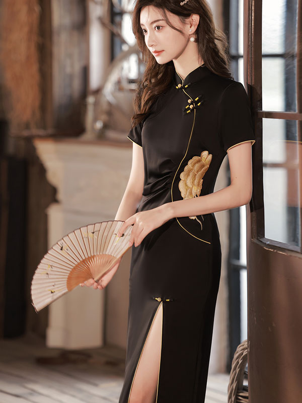 Black Embroidered Thigh Split Cheongsam Qipao Dress