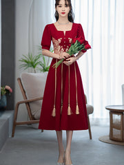 Red Square Neck Bride Mid A-Line Qipao Xiuhe Dress
