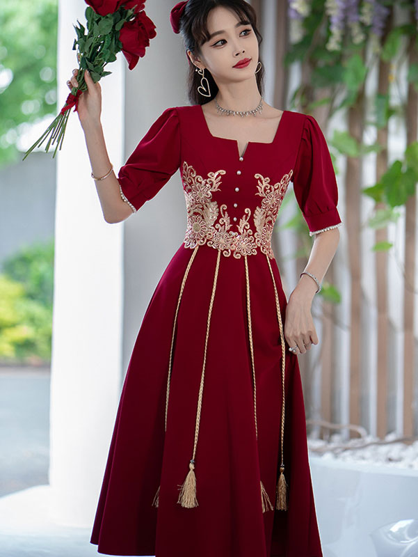 Red Square Neck Bride Mid A-Line Qipao Xiuhe Dress