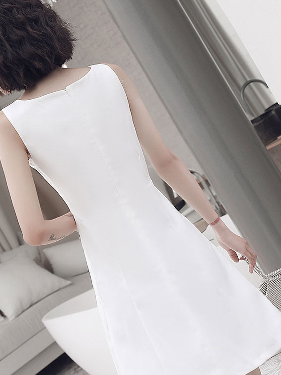 White Black Short Party Dress with Pleated Hem