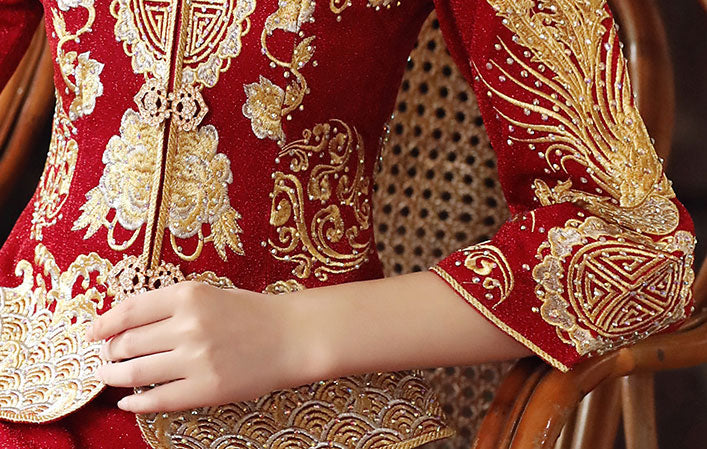 Beaded Embroidered Phoenix Wedding Qun Gua with Pleated Skirt
