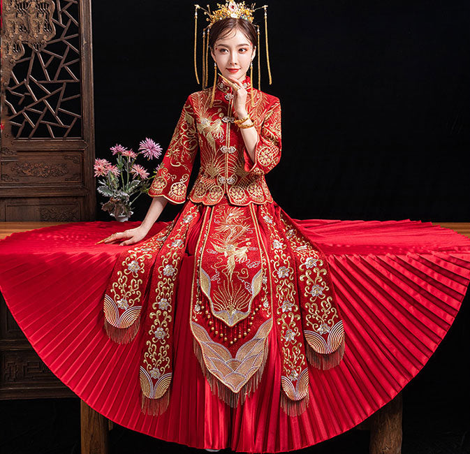 Beaded Embroidered Phoenix Wedding Qun Gua with Pleated Skirt